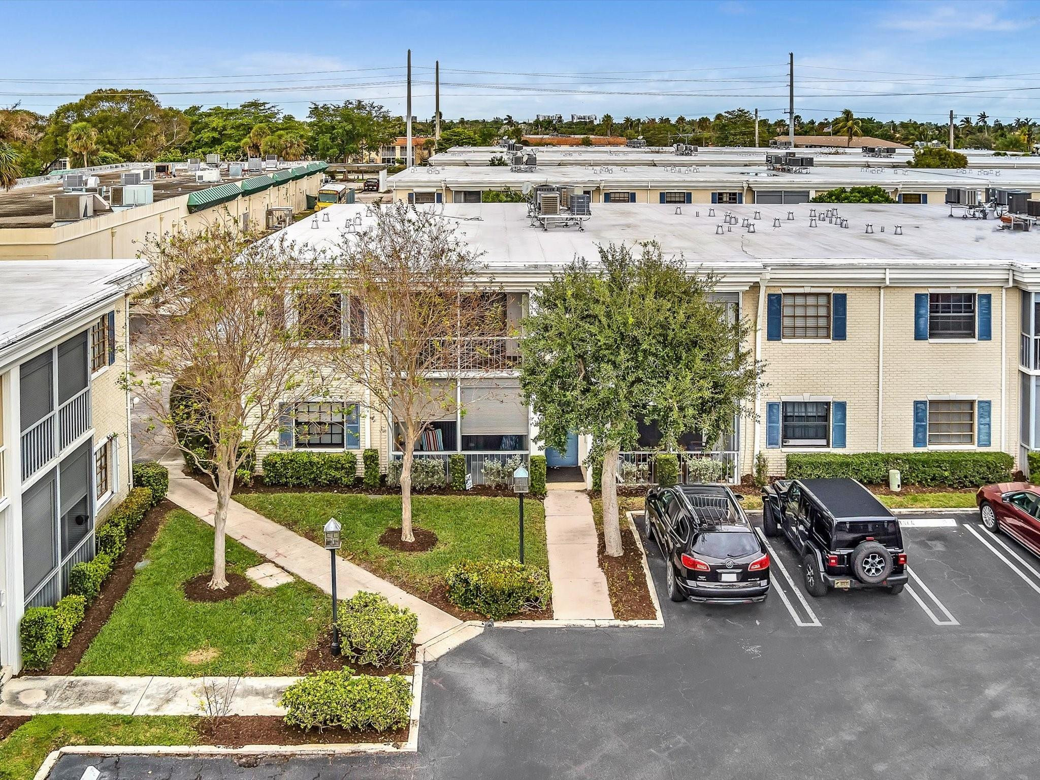 150 Cypress Club Dr 535