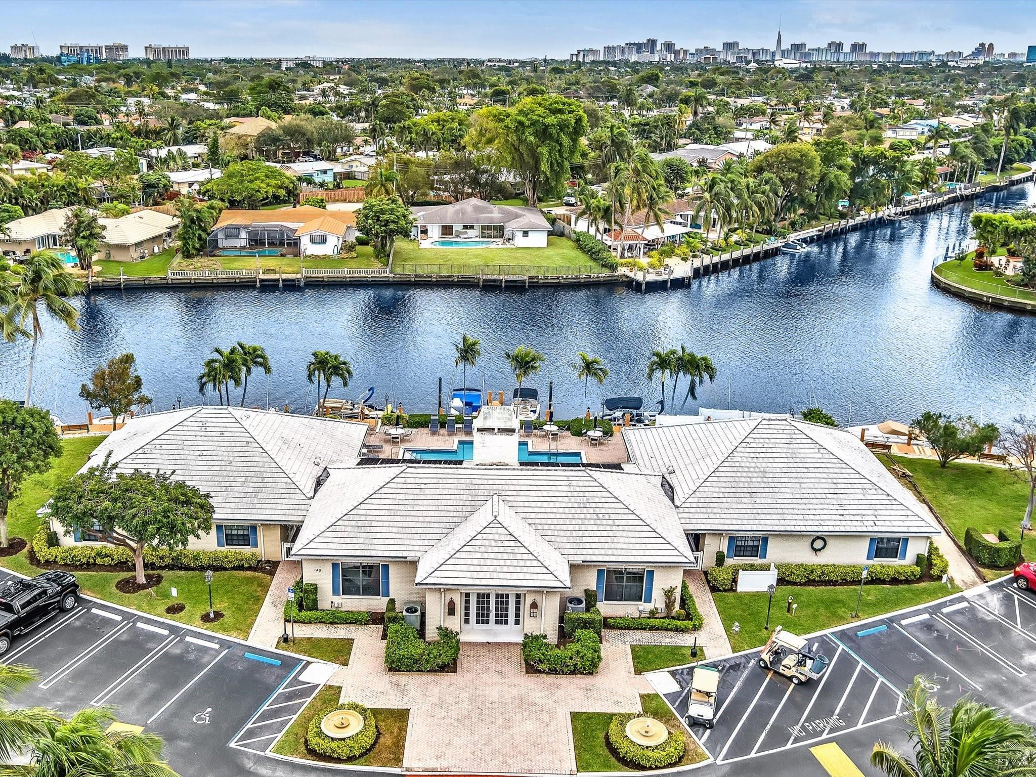 150 Cypress Club Dr 535