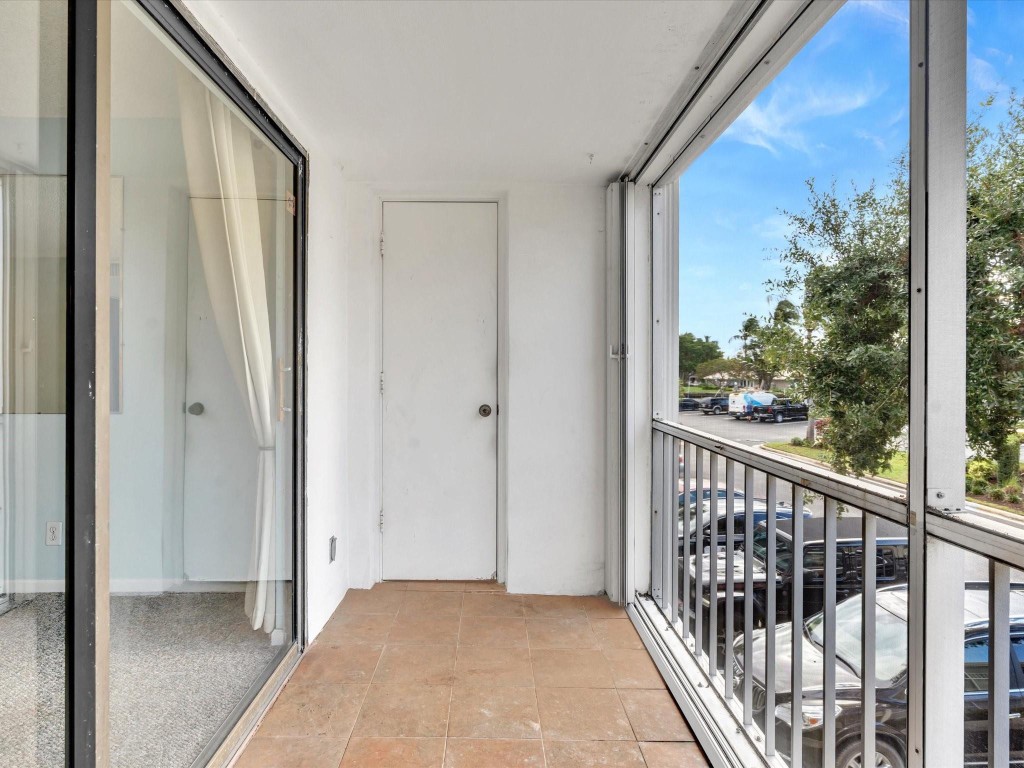 150 Cypress Club Dr 535