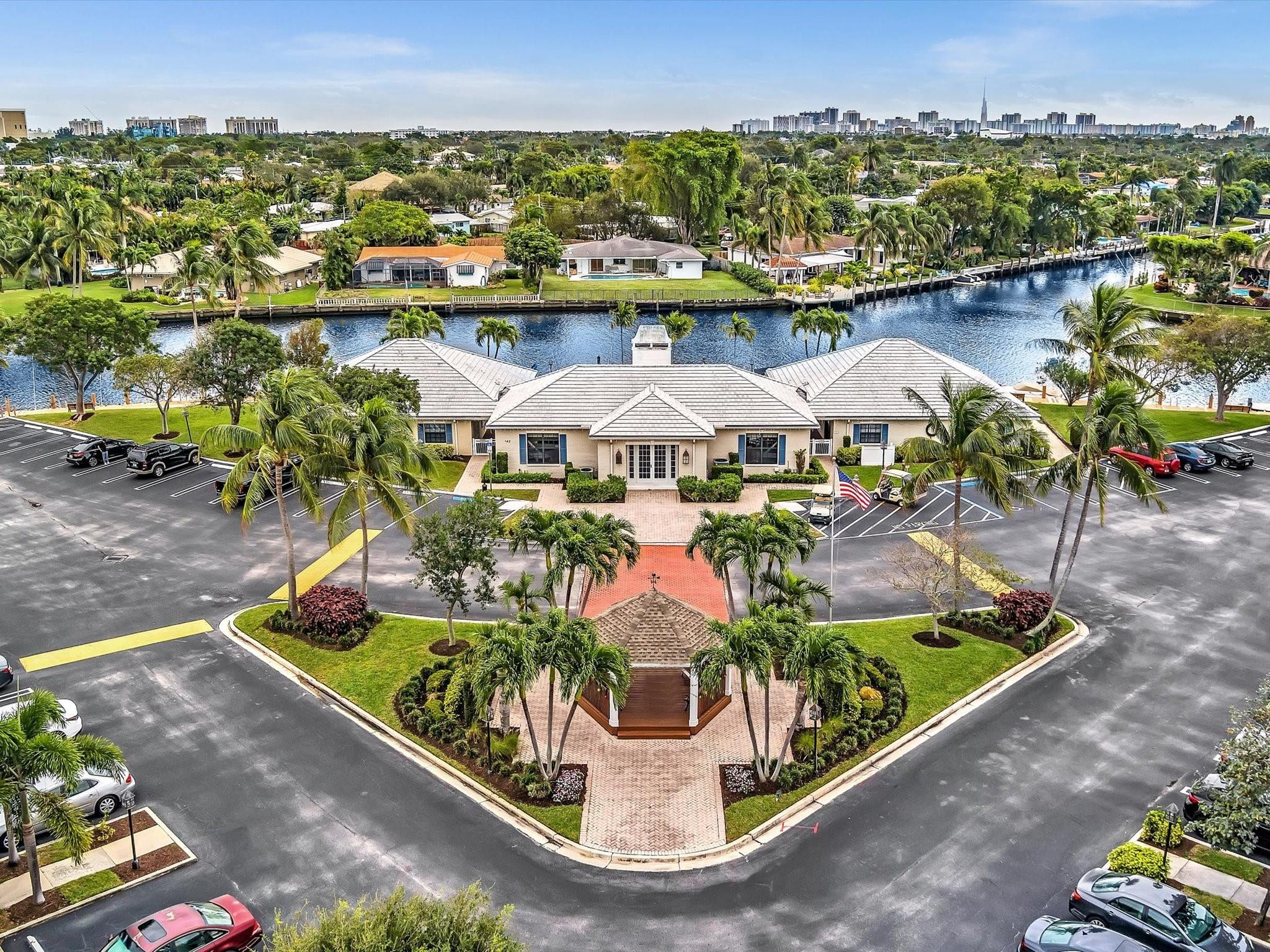 150 Cypress Club Dr 535