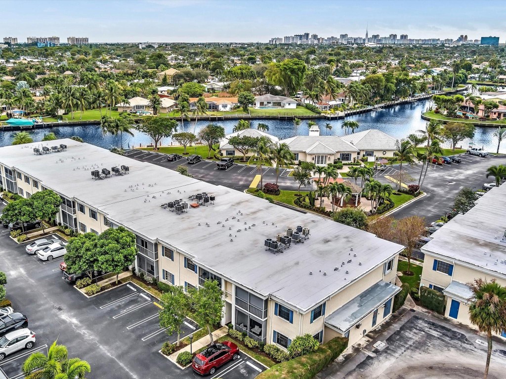 150 Cypress Club Dr 535