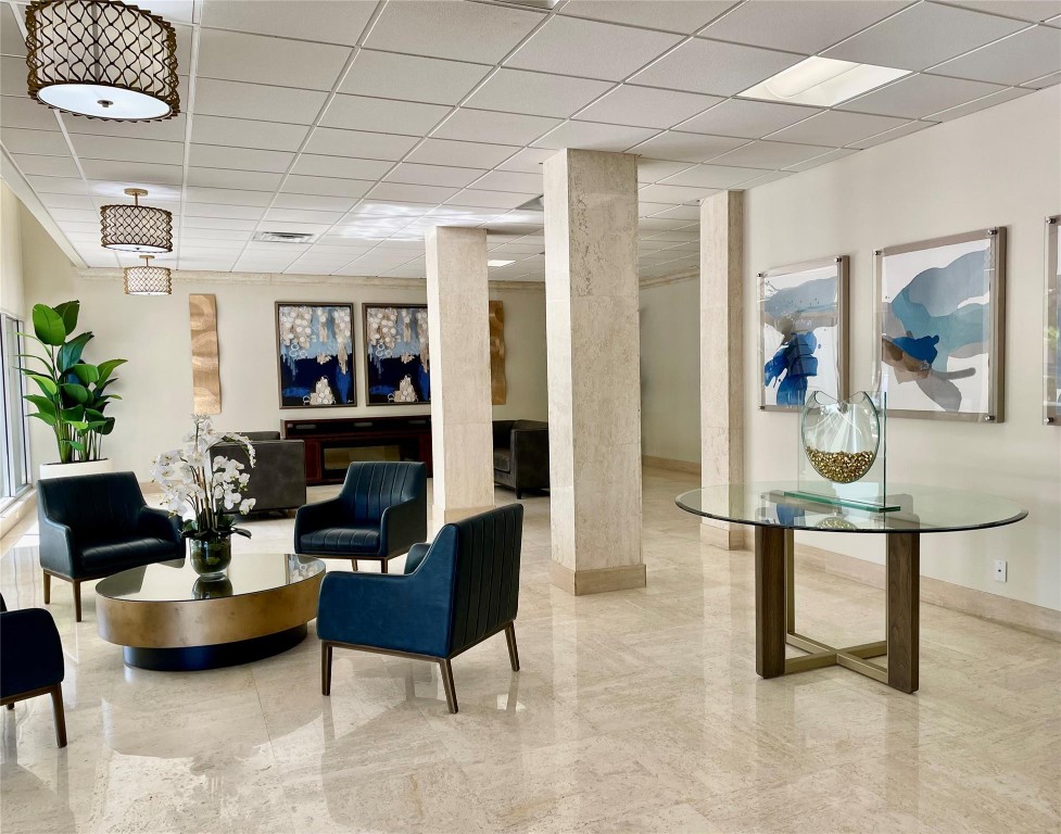 305 N Pompano Beach Blvd 405