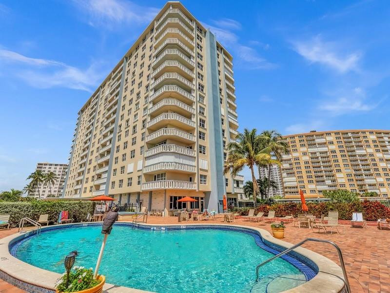 305 N Pompano Beach Blvd 405