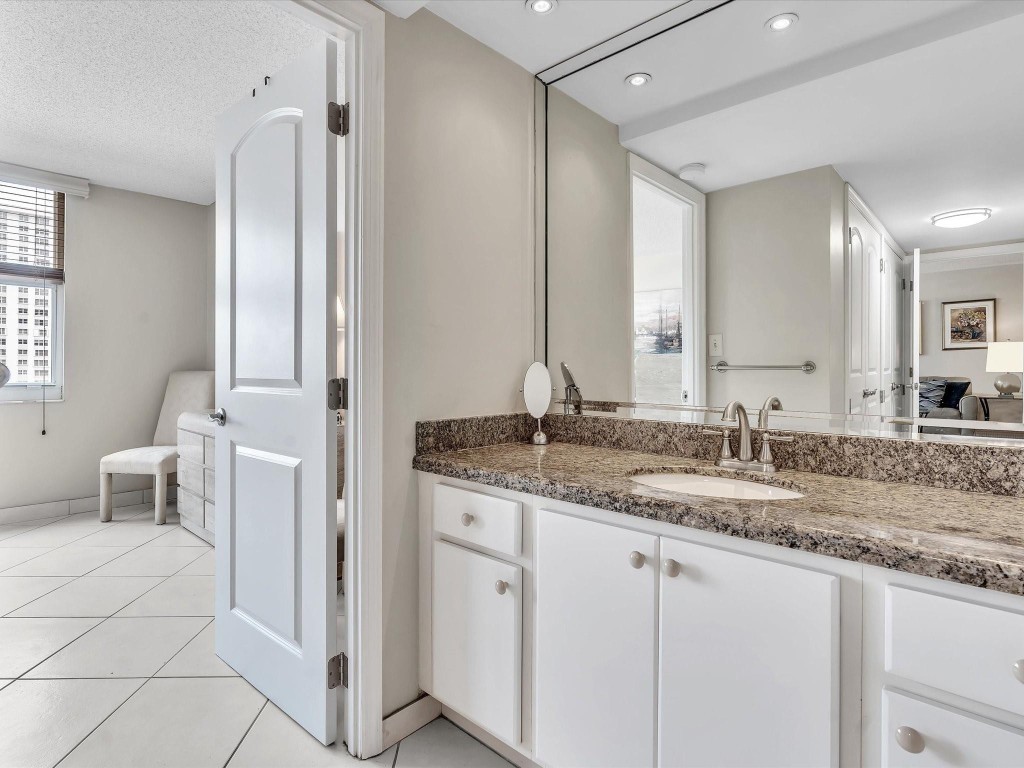 305 N Pompano Beach Blvd 405