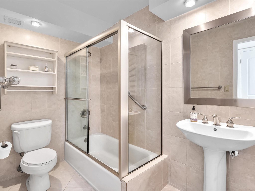 305 N Pompano Beach Blvd 405