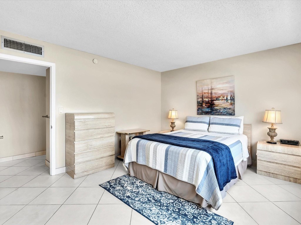 305 N Pompano Beach Blvd 405