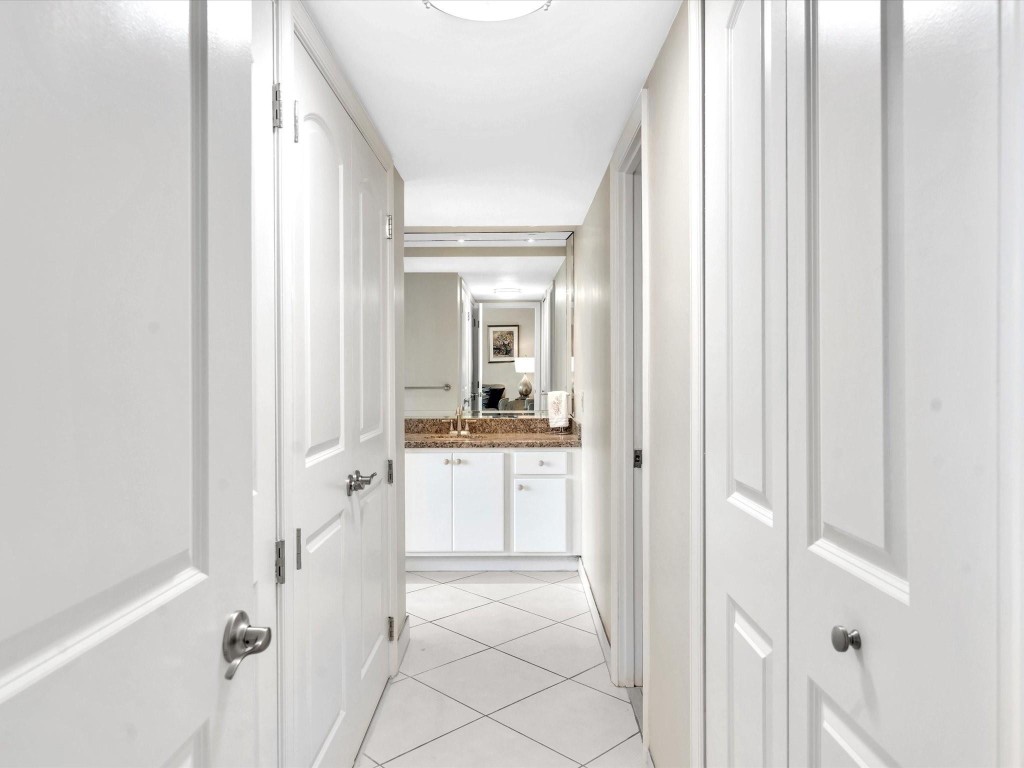 305 N Pompano Beach Blvd 405