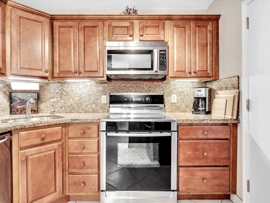 305 N Pompano Beach Blvd 405