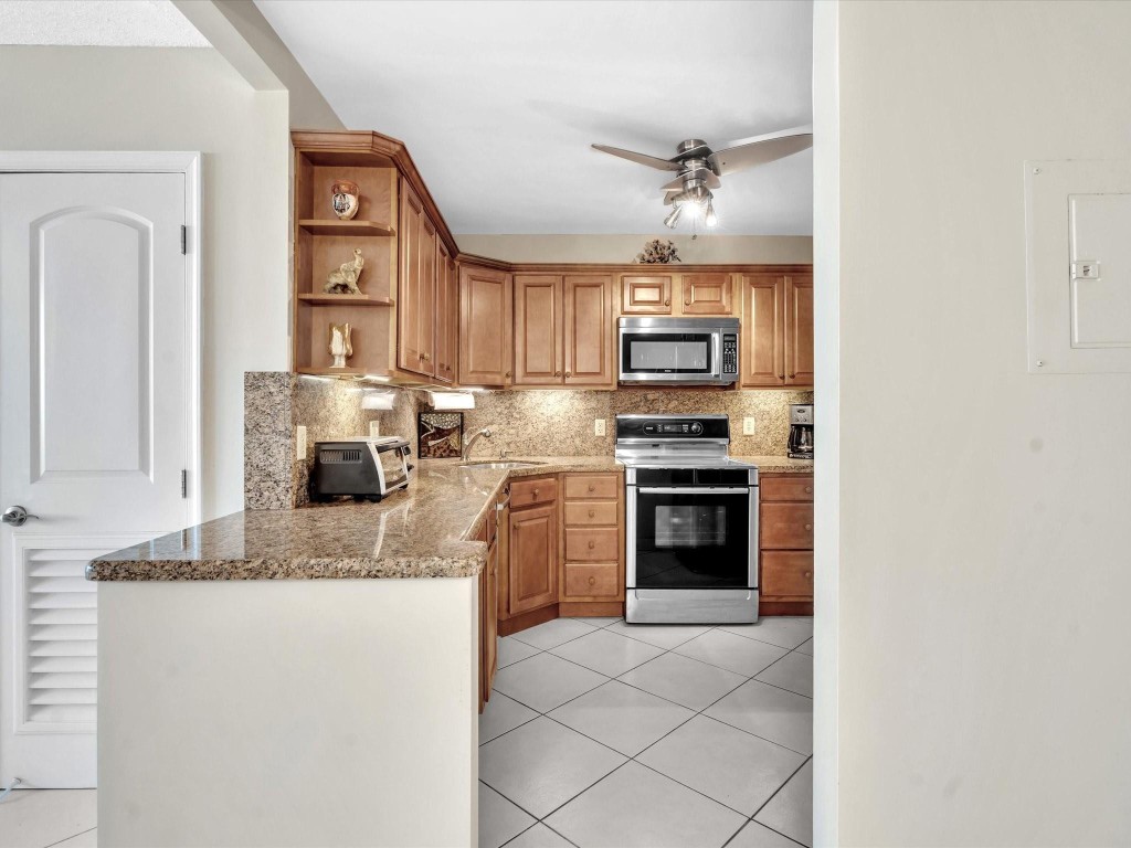 305 N Pompano Beach Blvd 405