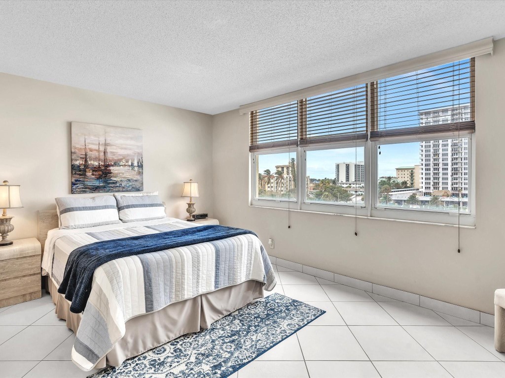 305 N Pompano Beach Blvd 405