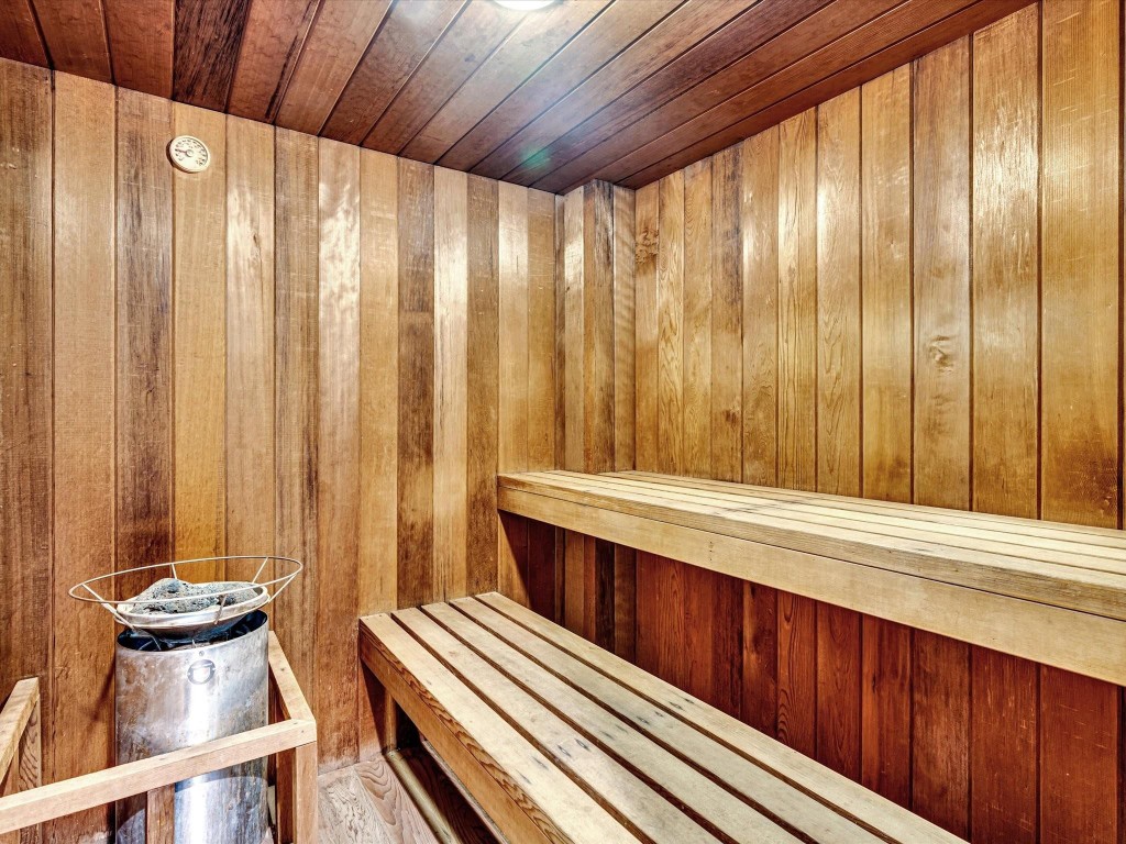 305 N Pompano Beach Blvd 405