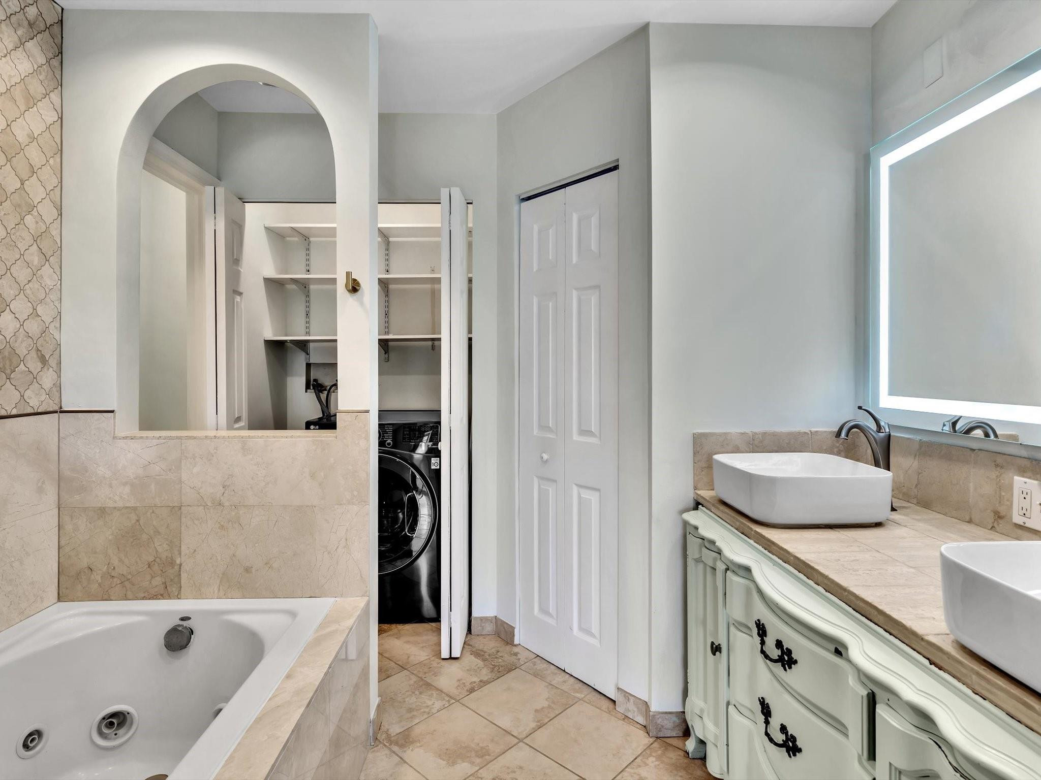 110 Cypress Club Dr 125