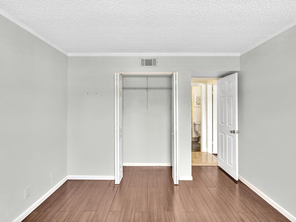 110 Cypress Club Dr 125