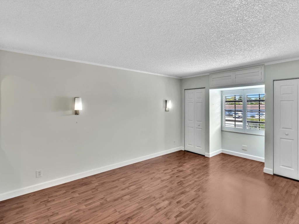 110 Cypress Club Dr 125