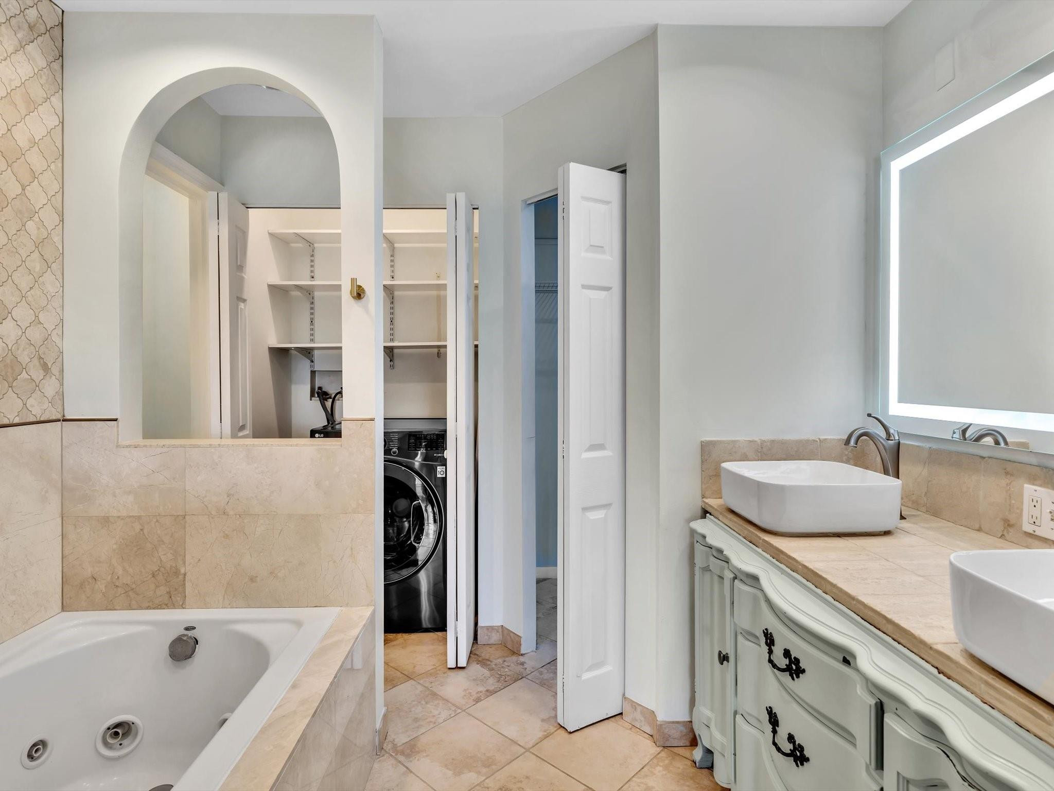 110 Cypress Club Dr 125