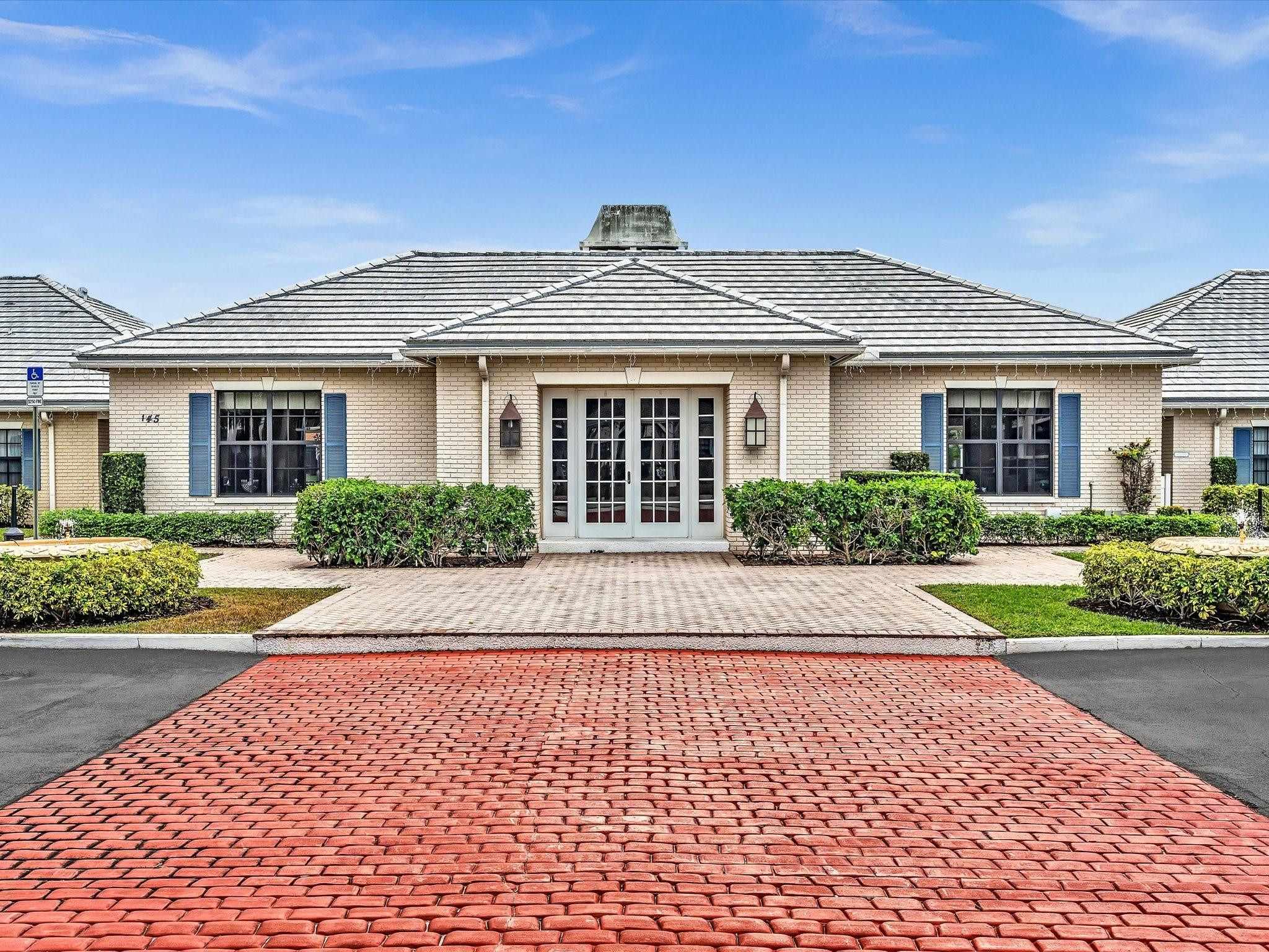 110 Cypress Club Dr 125