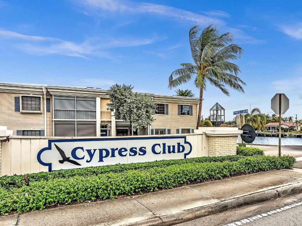 110 Cypress Club Dr 125