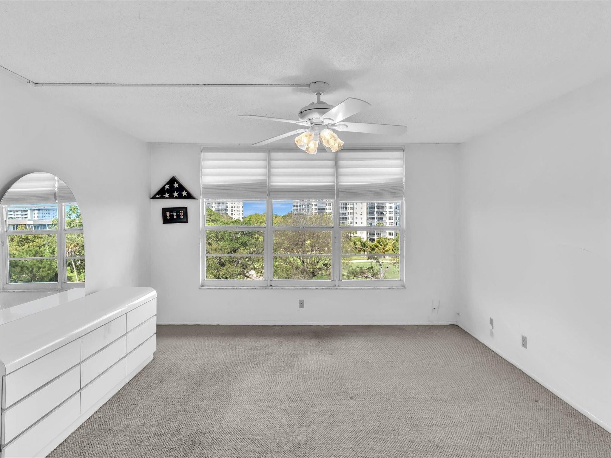 545 Oaks Ln 505