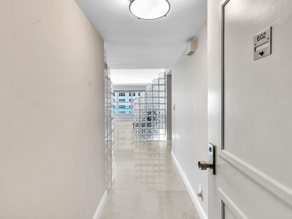 3900 Galt Ocean Dr 602