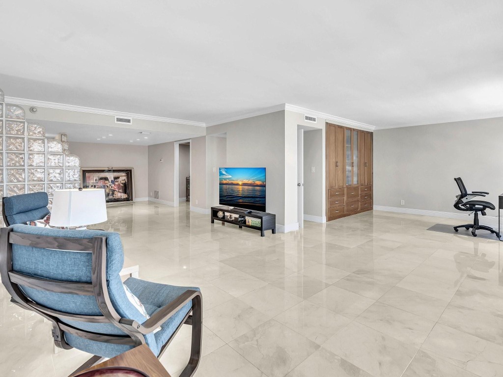 3900 Galt Ocean Dr 602