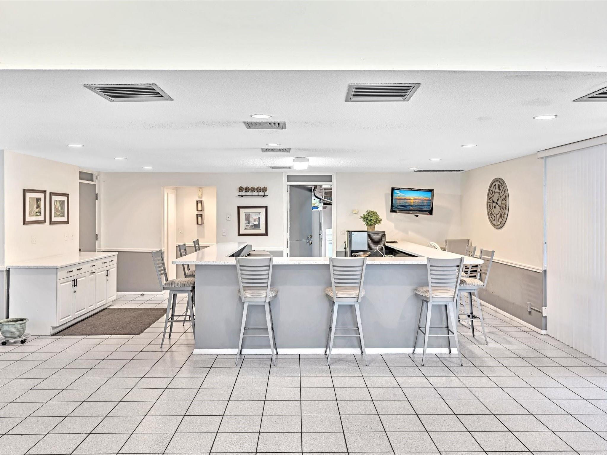 2306 S Cypress Bend Dr 416