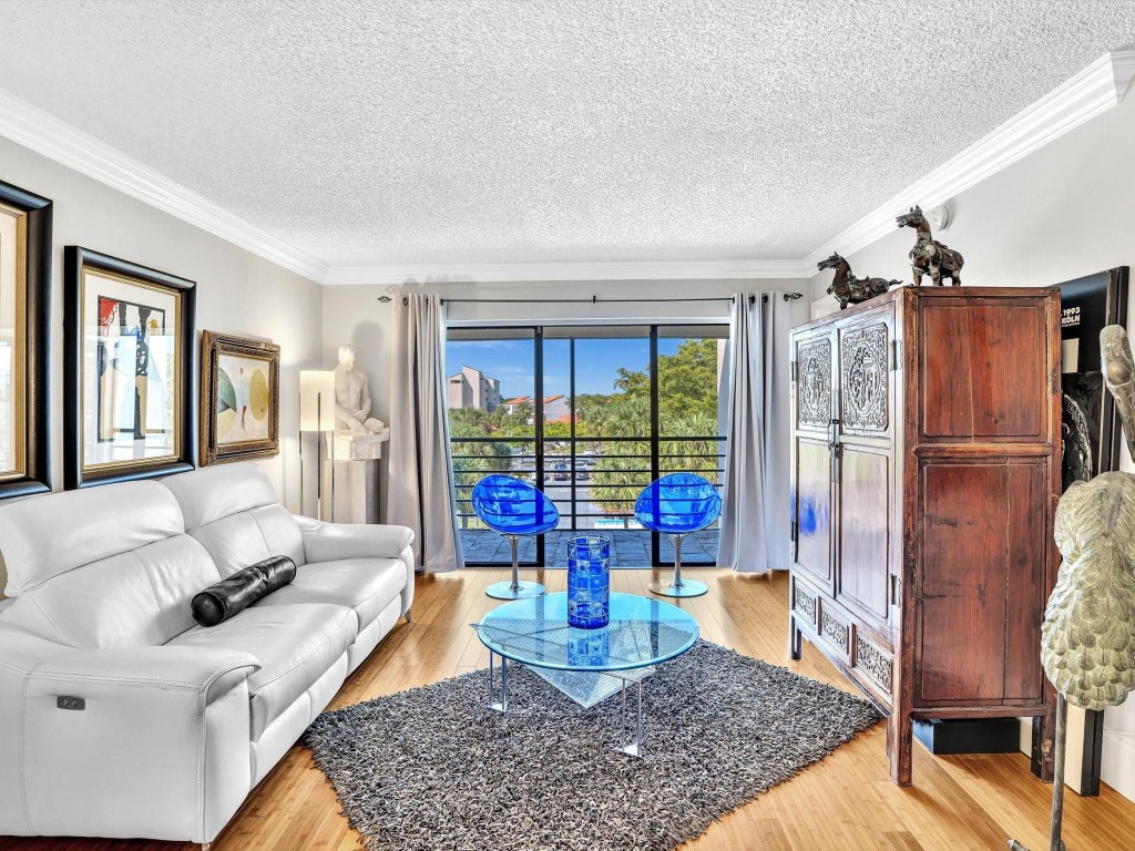 2306 S Cypress Bend Dr 416