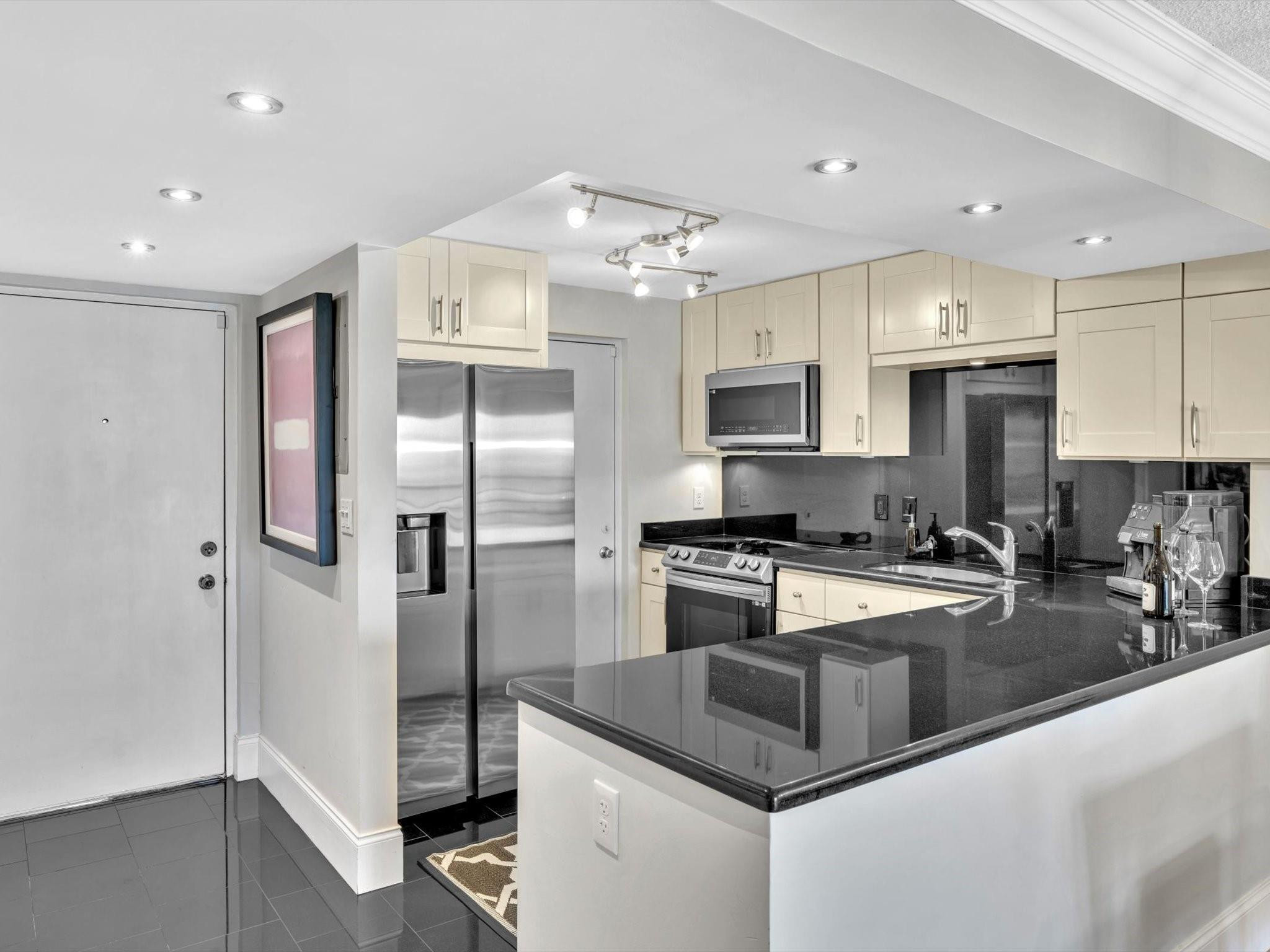 2306 S Cypress Bend Dr 416