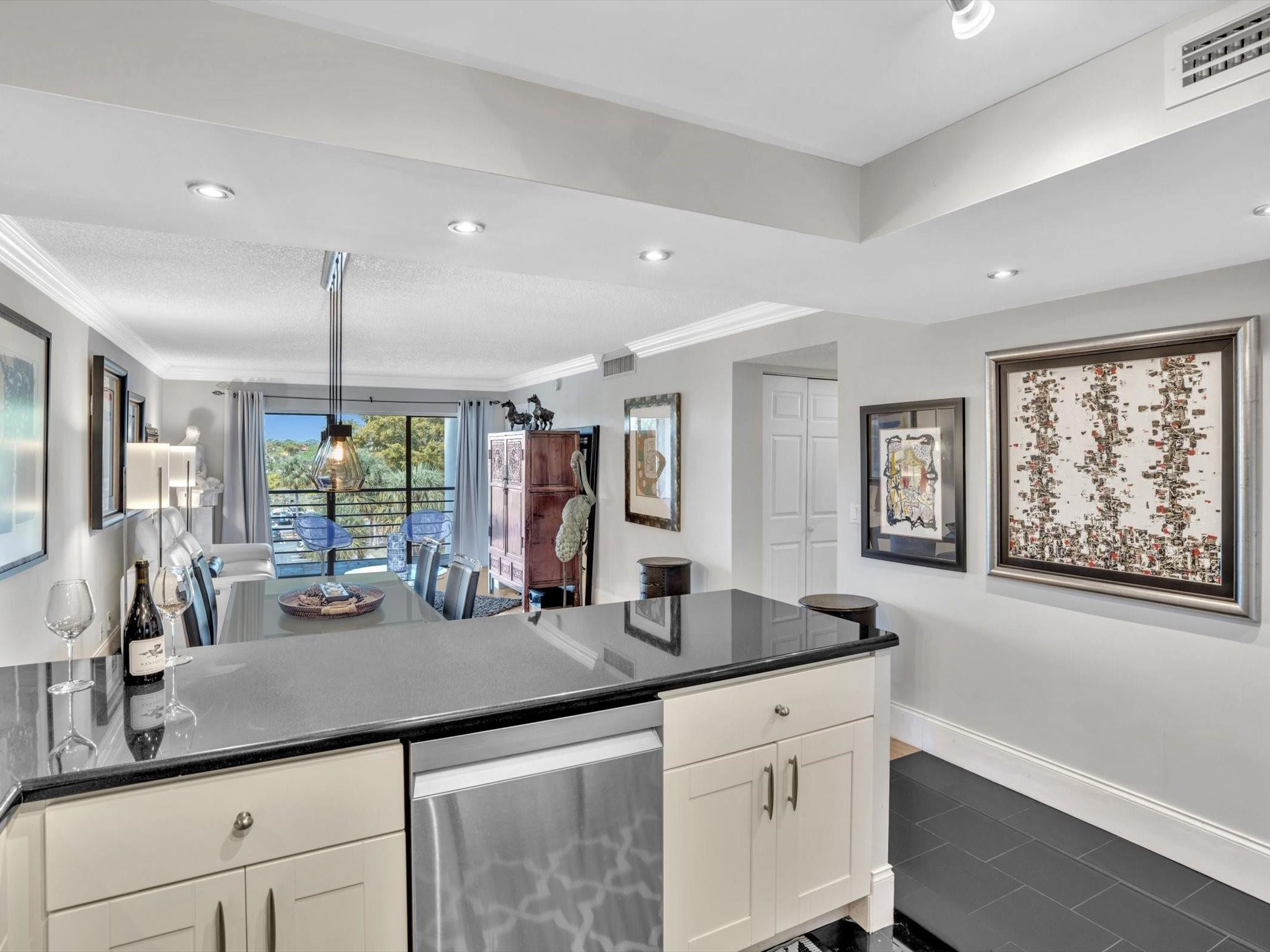 2306 S Cypress Bend Dr 416