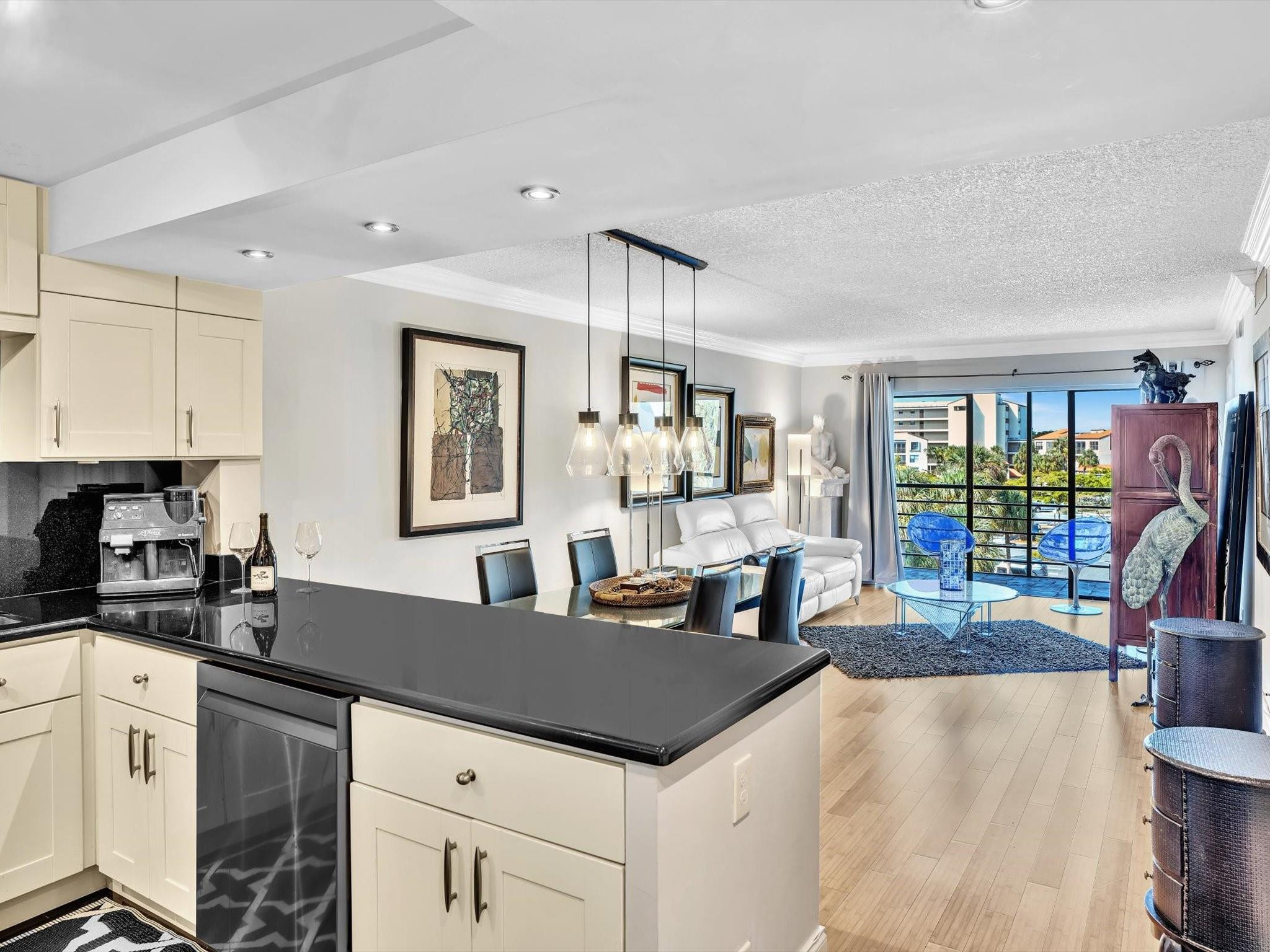 2306 S Cypress Bend Dr 416