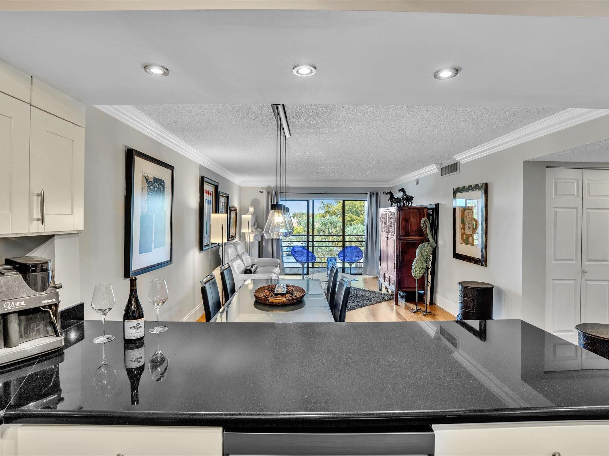 2306 S Cypress Bend Dr 416