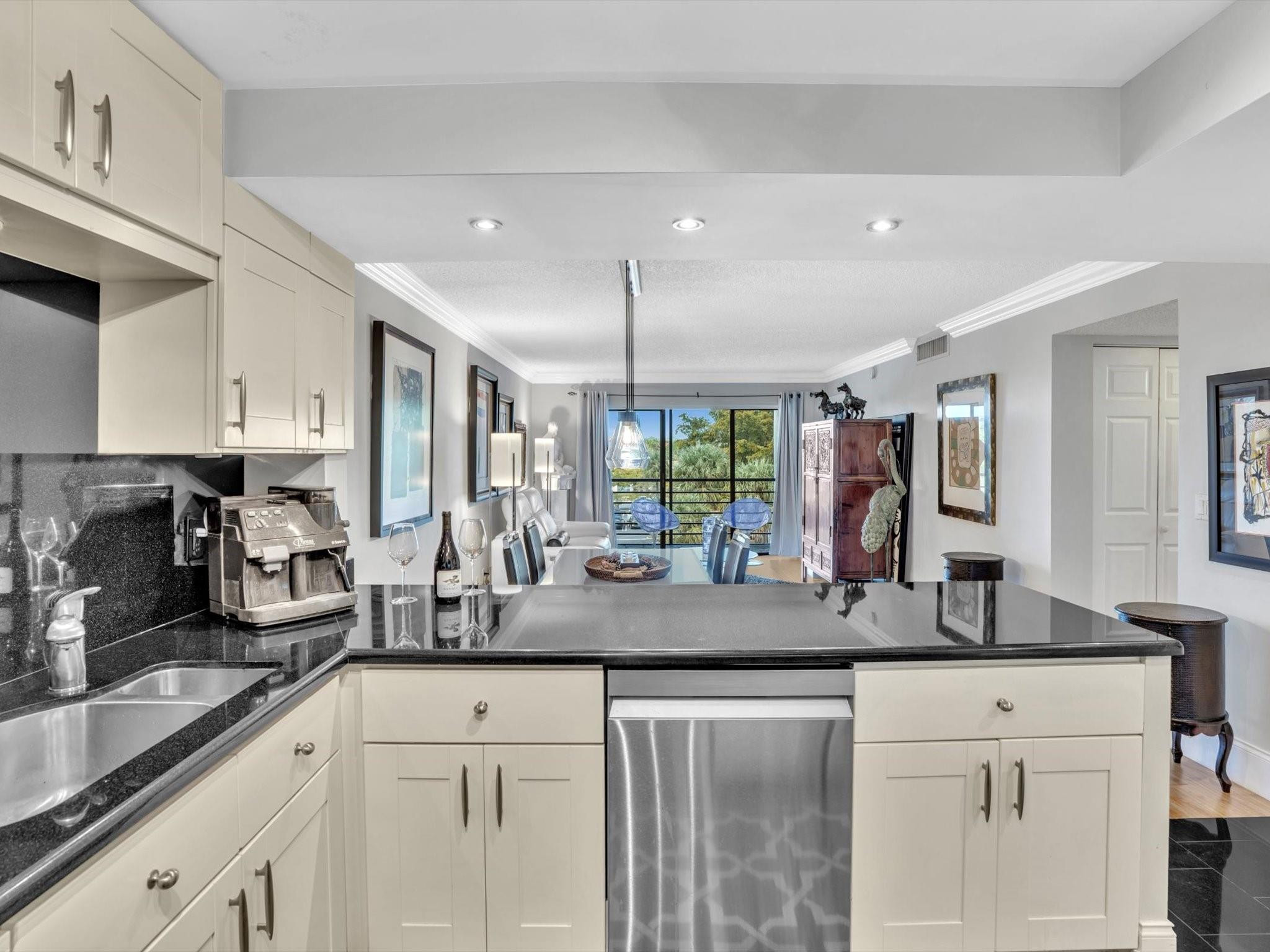 2306 S Cypress Bend Dr 416