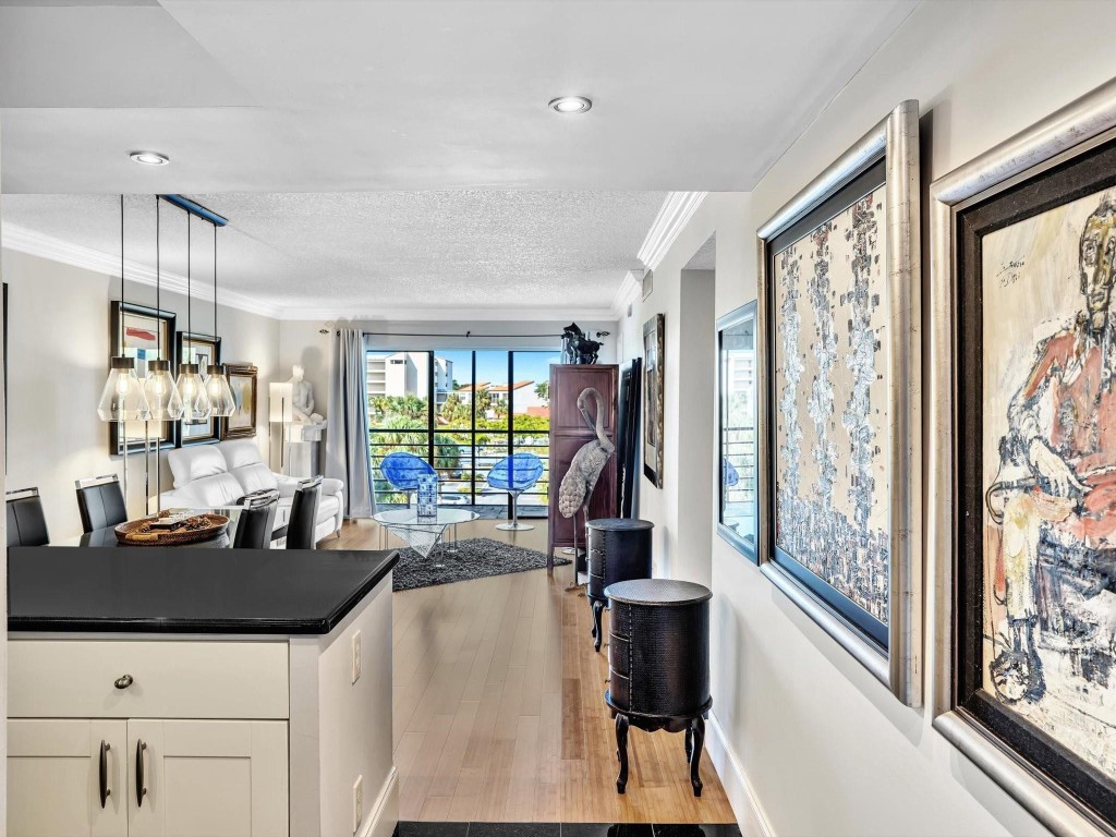 2306 S Cypress Bend Dr 416