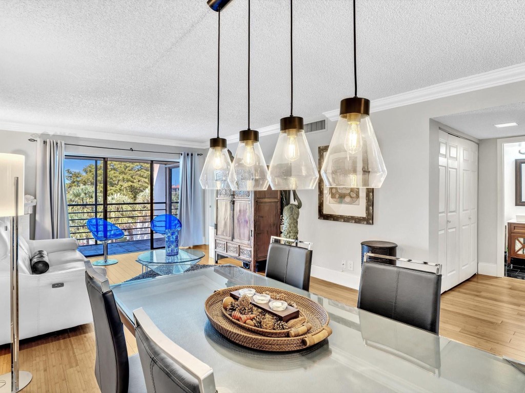 2306 S Cypress Bend Dr 416