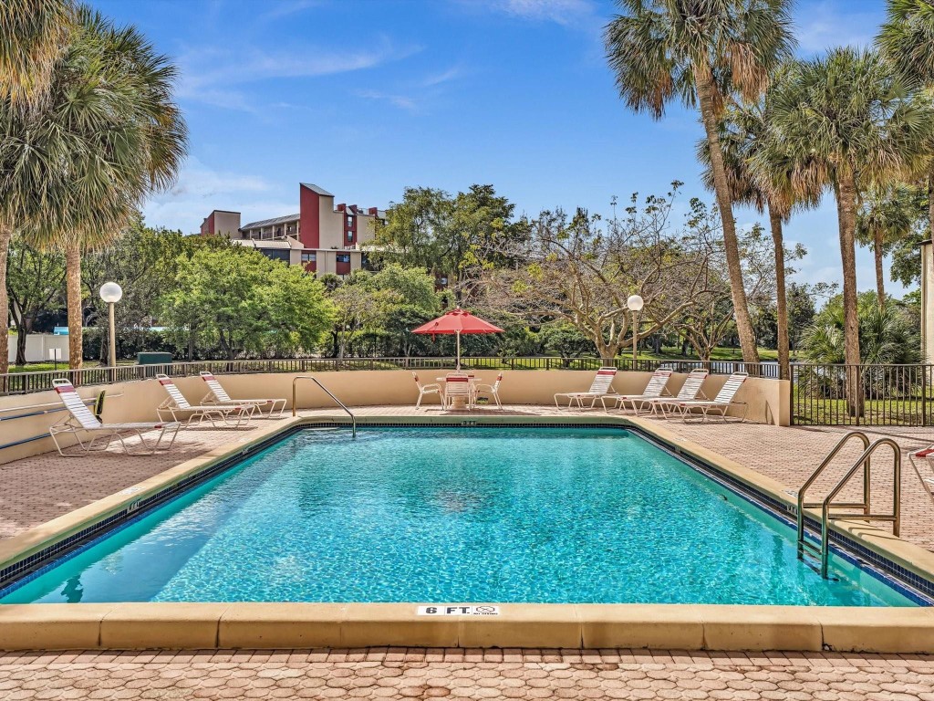 2306 S Cypress Bend Dr 416