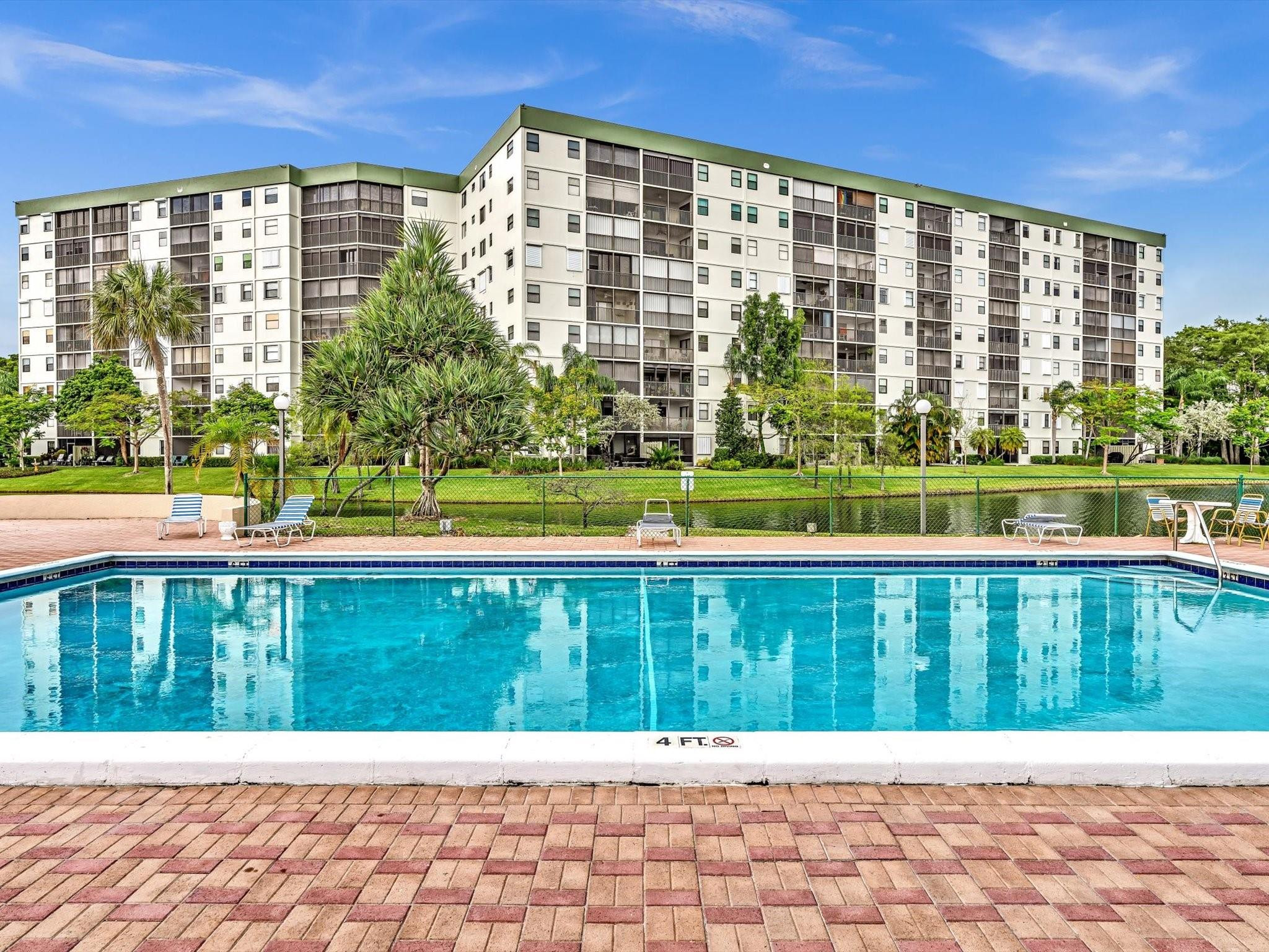 2306 S Cypress Bend Dr 416