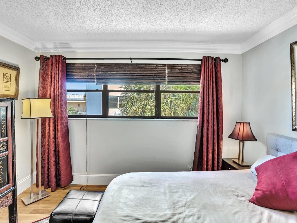 2306 S Cypress Bend Dr 416