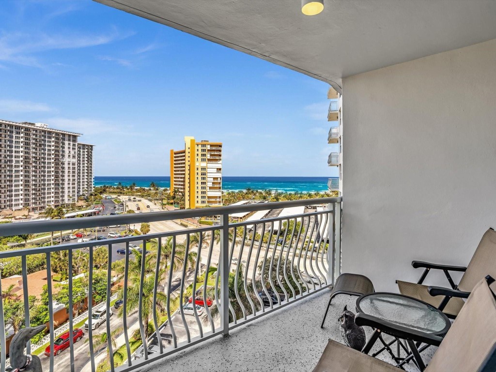 301 N Ocean Blvd 907