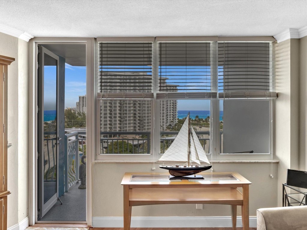 301 N Ocean Blvd 907