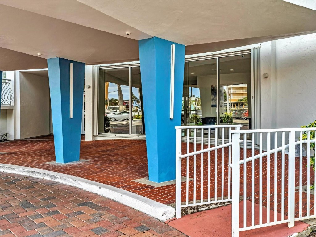 301 N Ocean Blvd 907