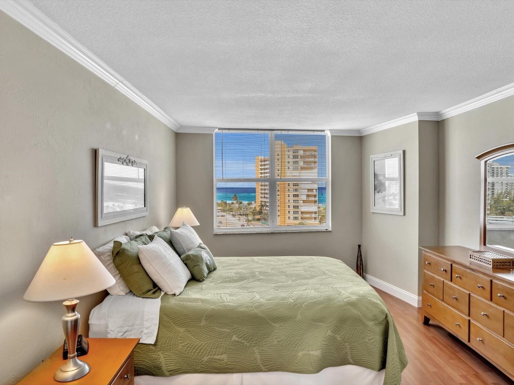 301 N Ocean Blvd 907