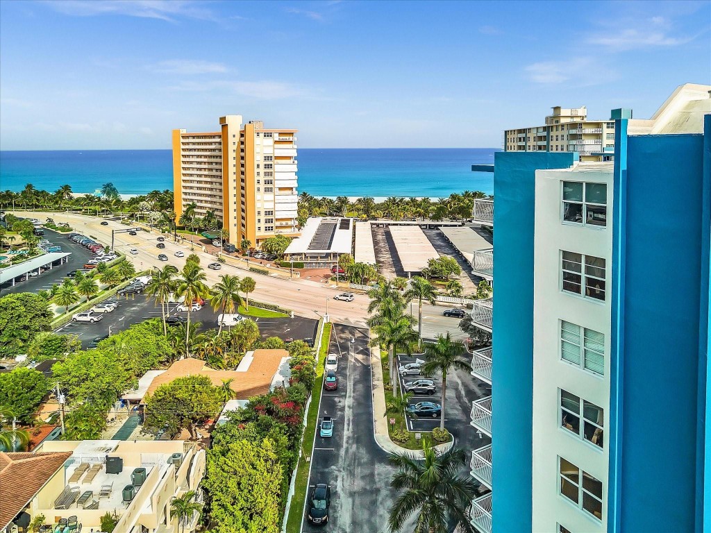 301 N Ocean Blvd 907