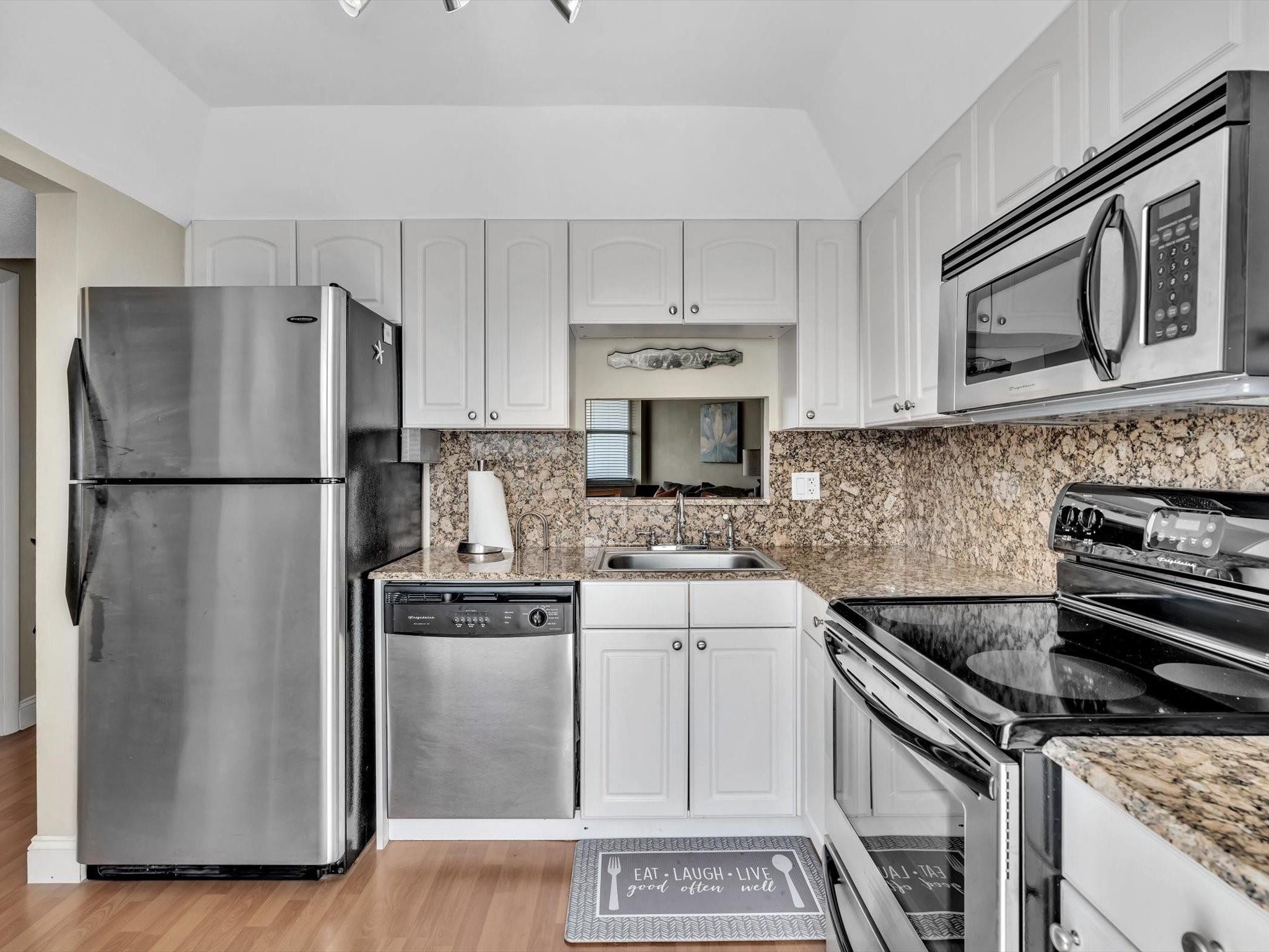 301 N Ocean Blvd 907