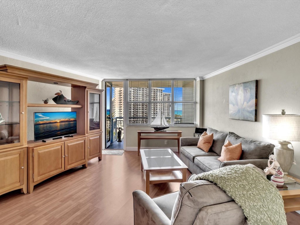 301 N Ocean Blvd 907