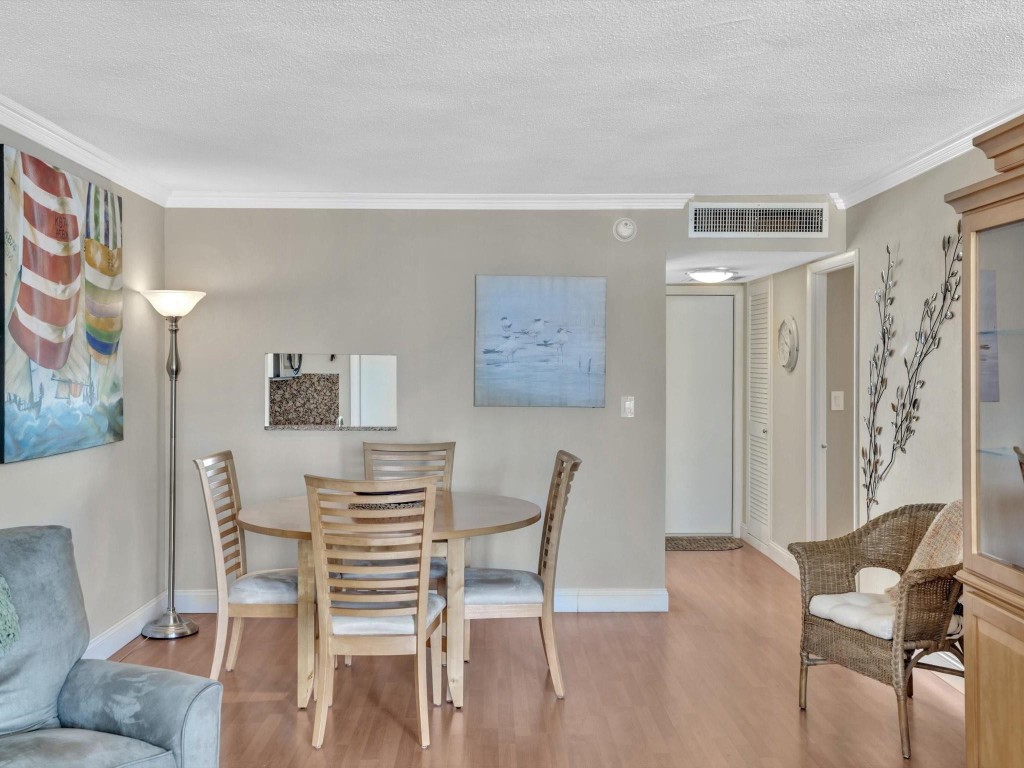 301 N Ocean Blvd 907