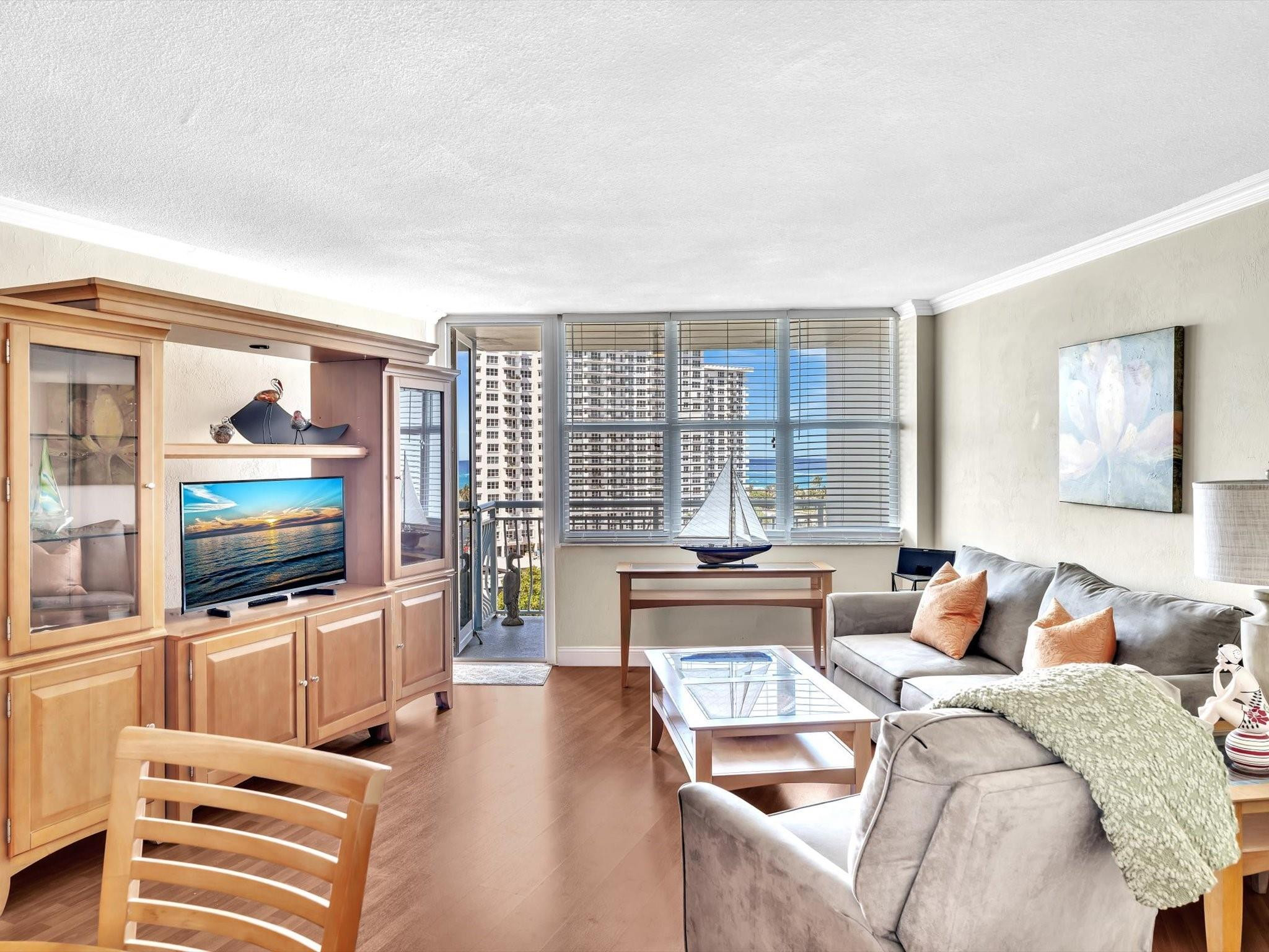 301 N Ocean Blvd 907