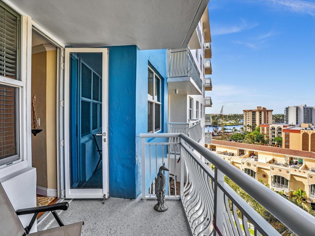 301 N Ocean Blvd 907