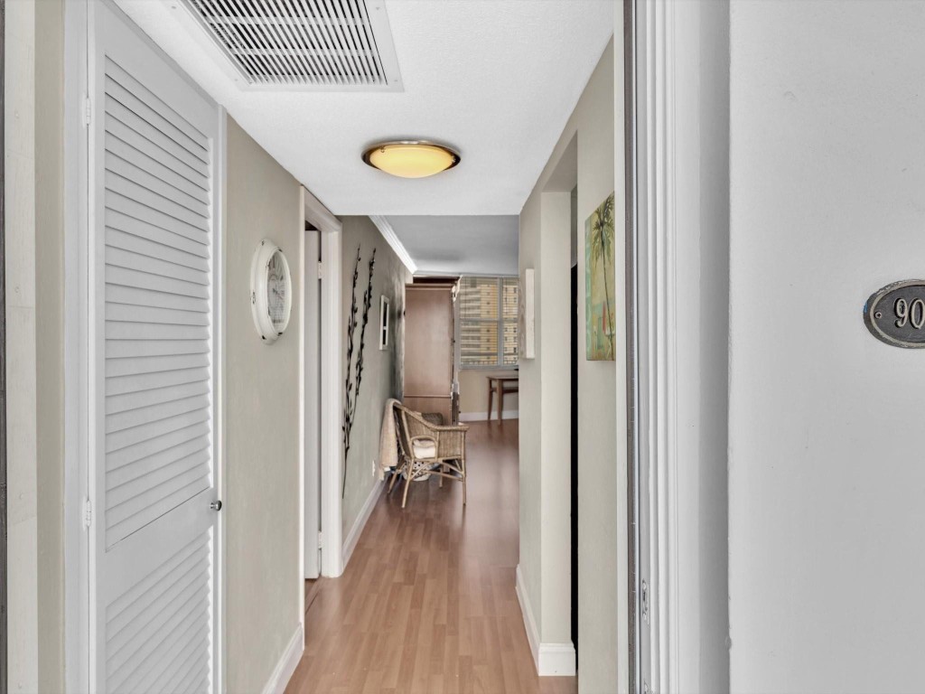 301 N Ocean Blvd 907