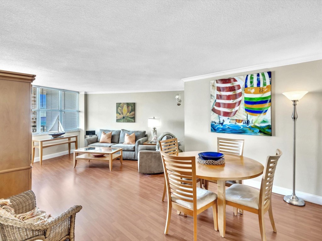 301 N Ocean Blvd 907