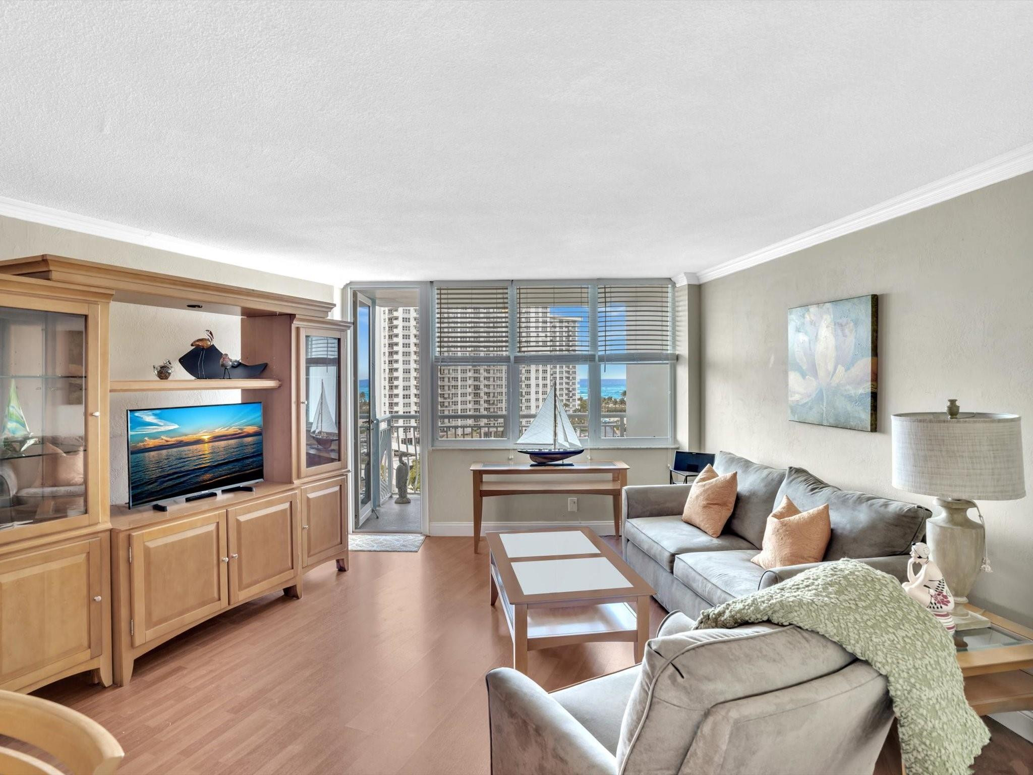 301 N Ocean Blvd 907