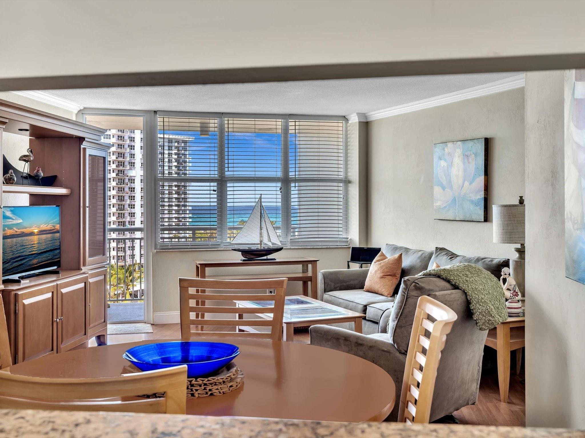 301 N Ocean Blvd 907